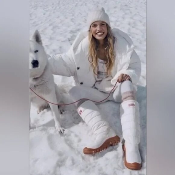 Hunter Women's Snow Boot - Picture 2 of 14